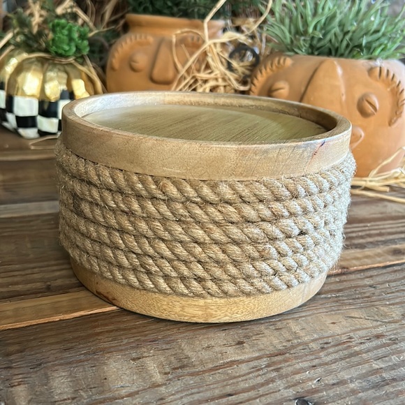 Not Sure Other - Pillar wood and rope candle stand in EC